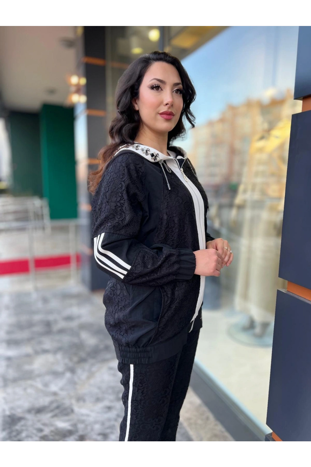 MY312-KAPŞONU TAŞLI DANTELLİ TAKIM SİYAH