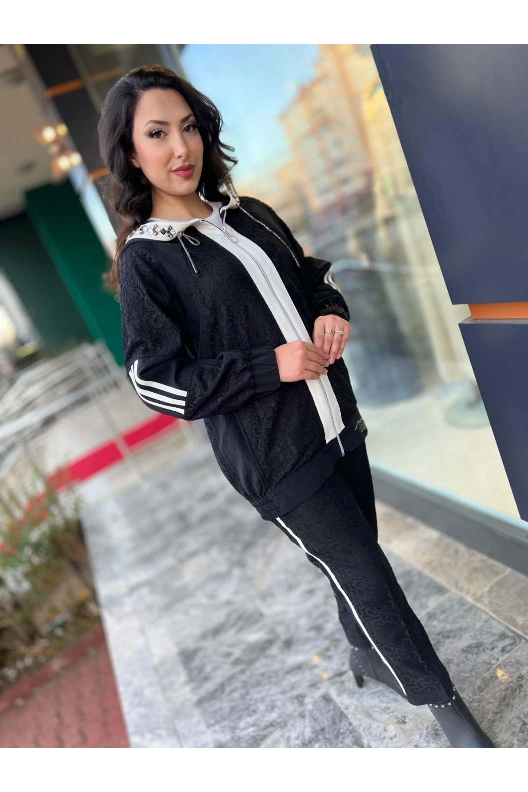 MY312-KAPŞONU TAŞLI DANTELLİ TAKIM SİYAH