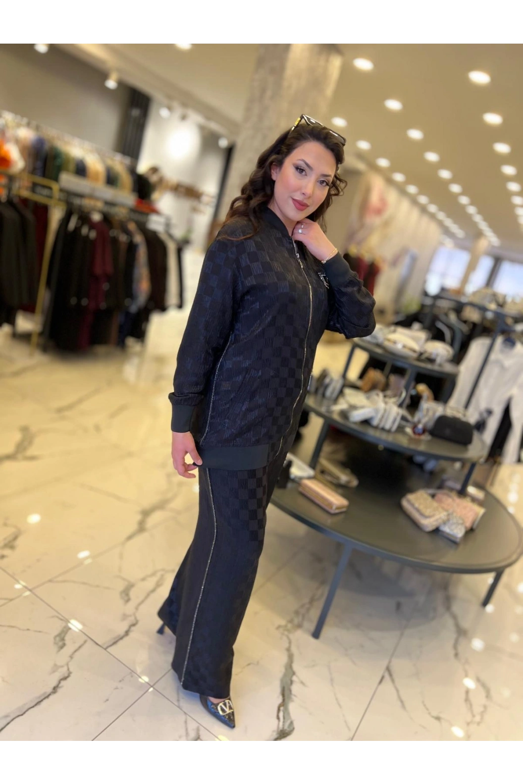 MY312-TAŞLI JAKAR TAKIM SİYAH