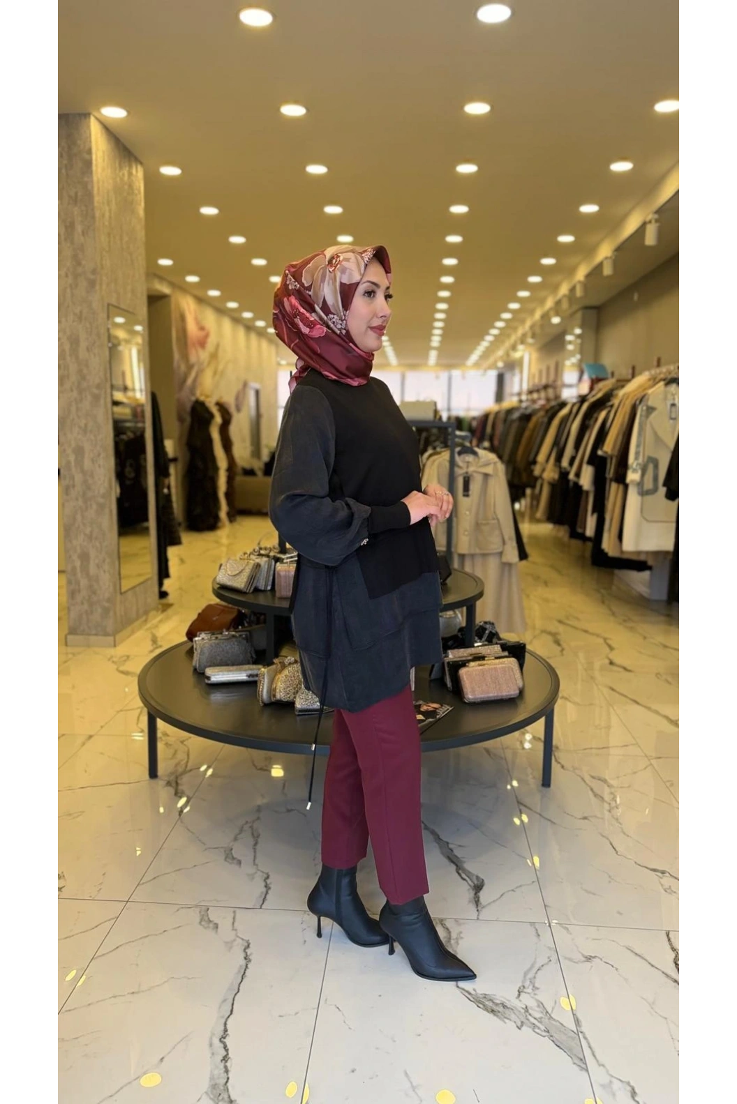 NİLİWİ-ETEĞİ ÇİFT KATLI KUPRA TUNİK SİYAH