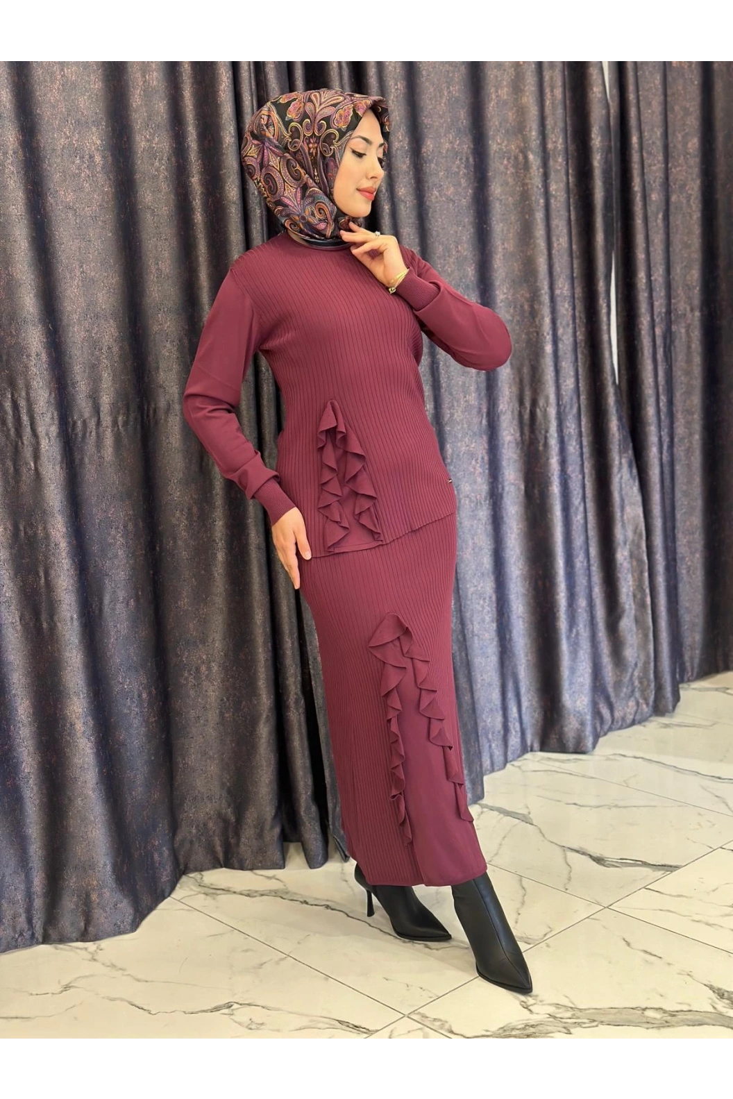 NİLİWİ-FIRFIRLI ETEKLİ TAKIM BORDO