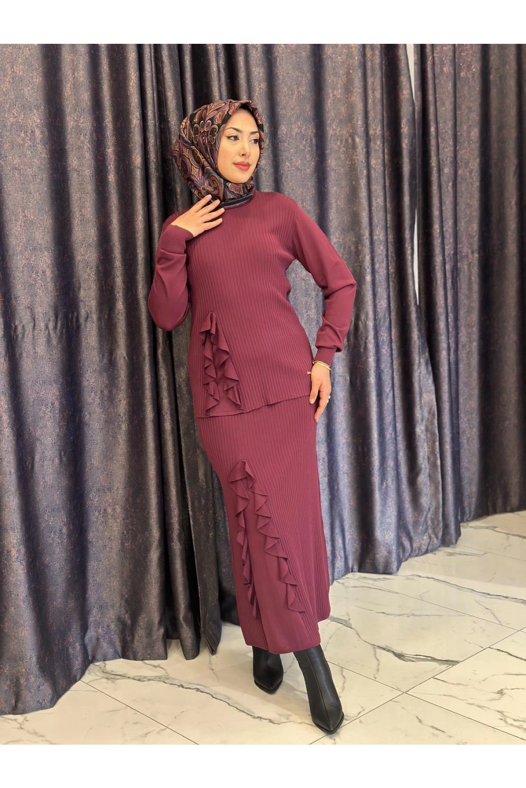 NİLİWİ-FIRFIRLI ETEKLİ TAKIM BORDO
