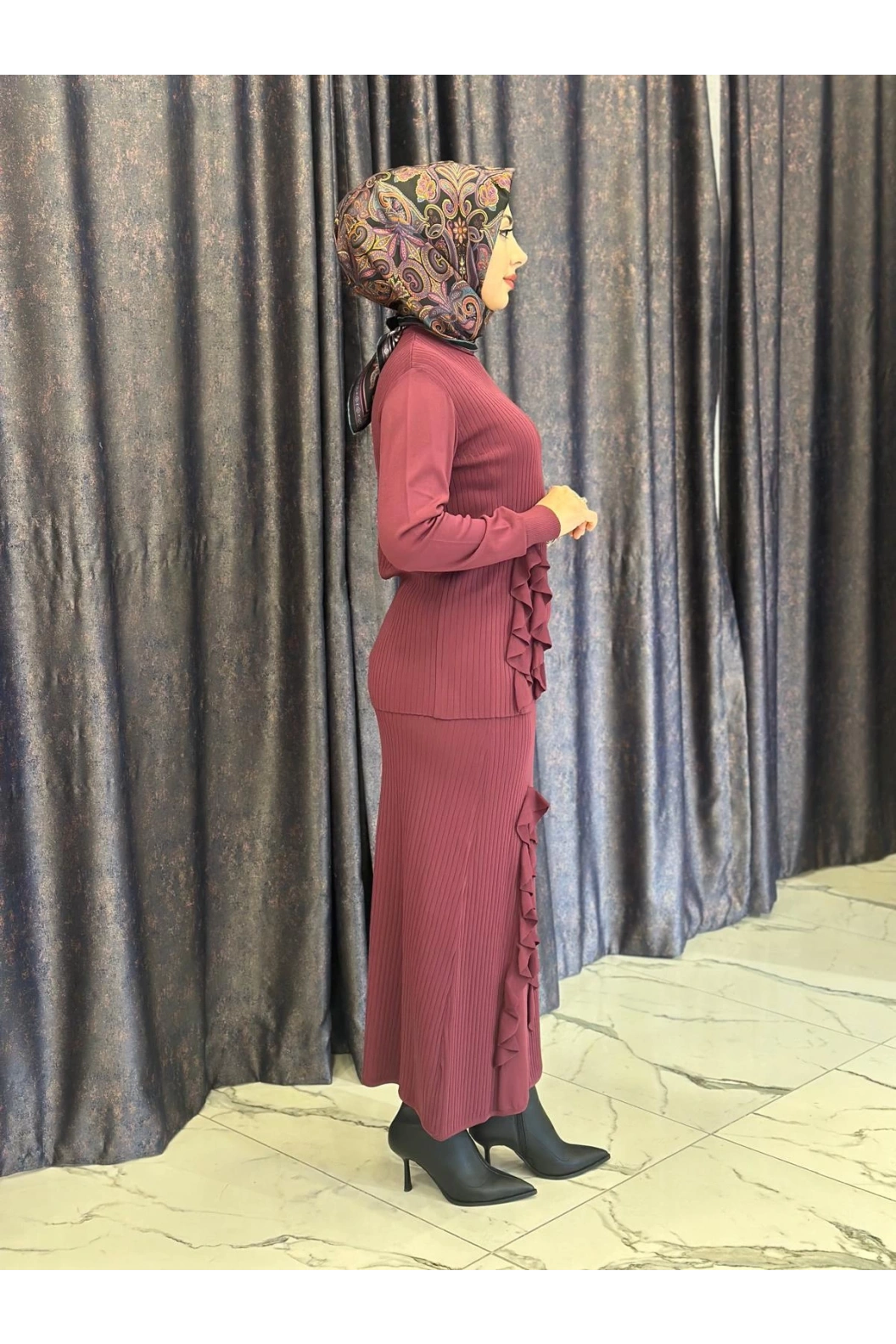 NİLİWİ-FIRFIRLI ETEKLİ TAKIM BORDO