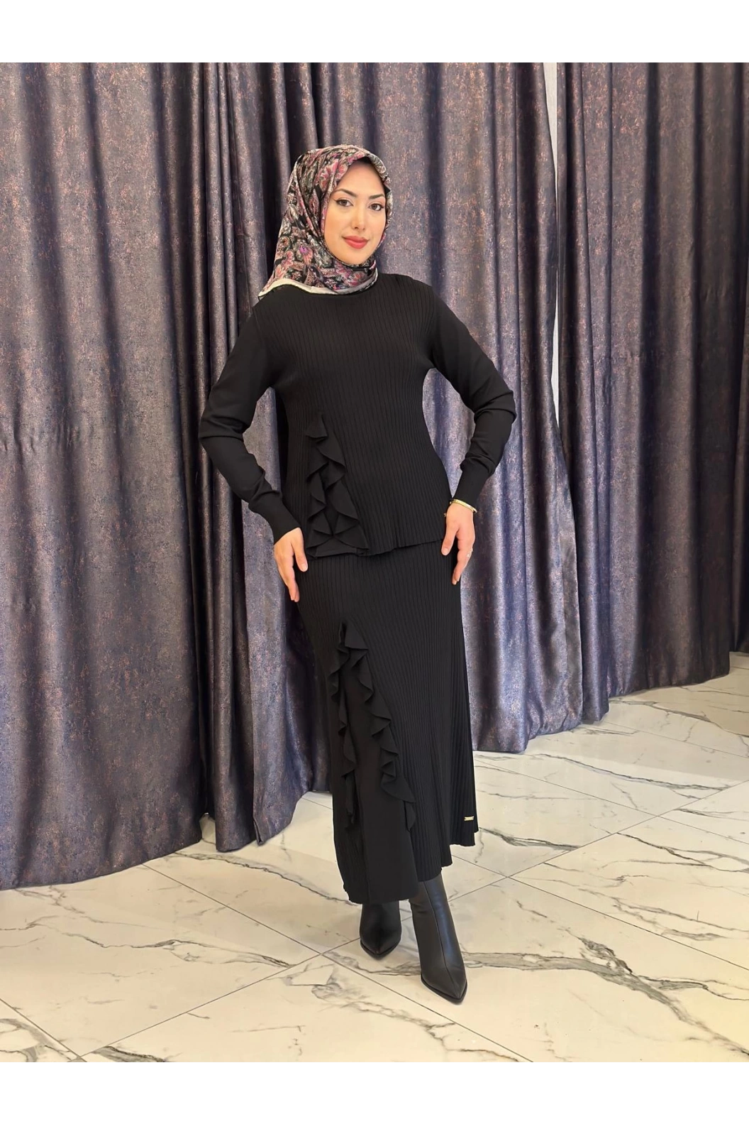 NİLİWİ-FIRFIRLI ETEKLİ TAKIM SİYAH