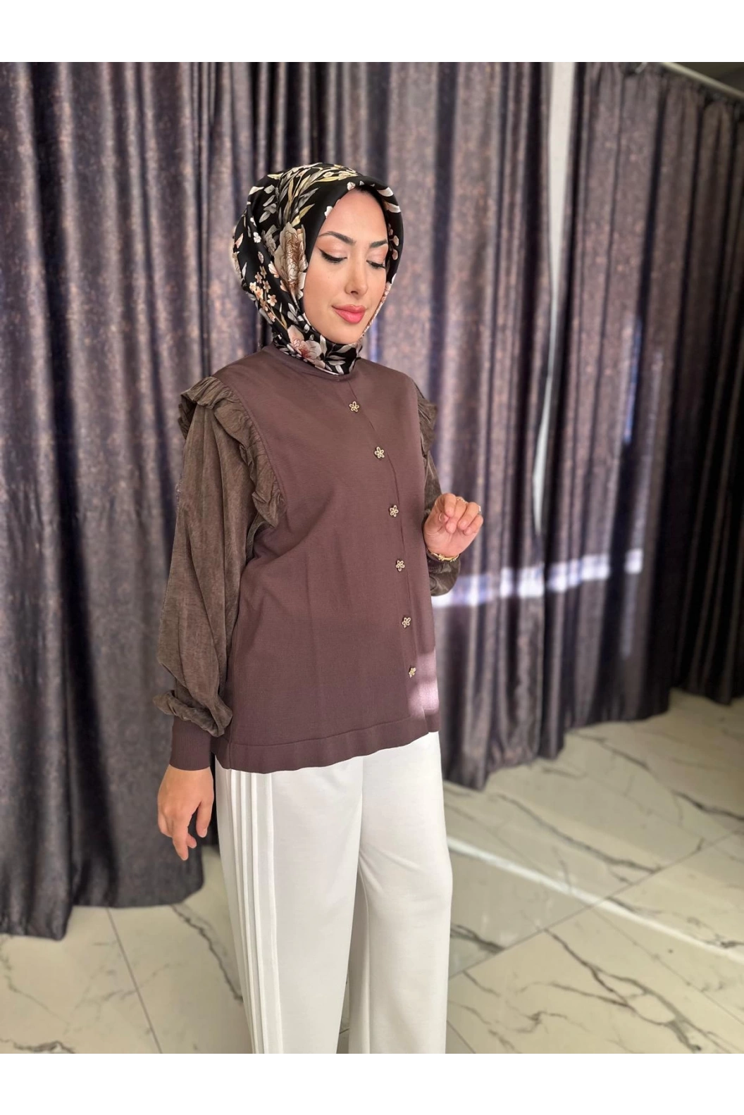 NİLİWİ-KARE KESİMLİ FIRFIRLI TUNİK KAHVE