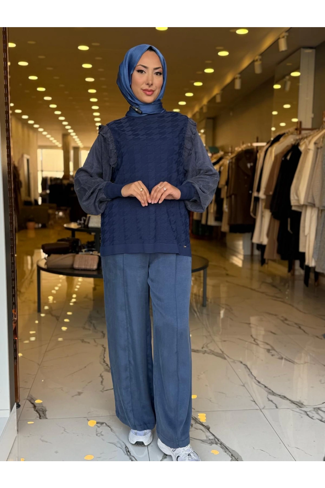 NİLİWİ-KOL EVİ KARE KESİMLİ FIRFIRLI TUNİK LACİVERT
