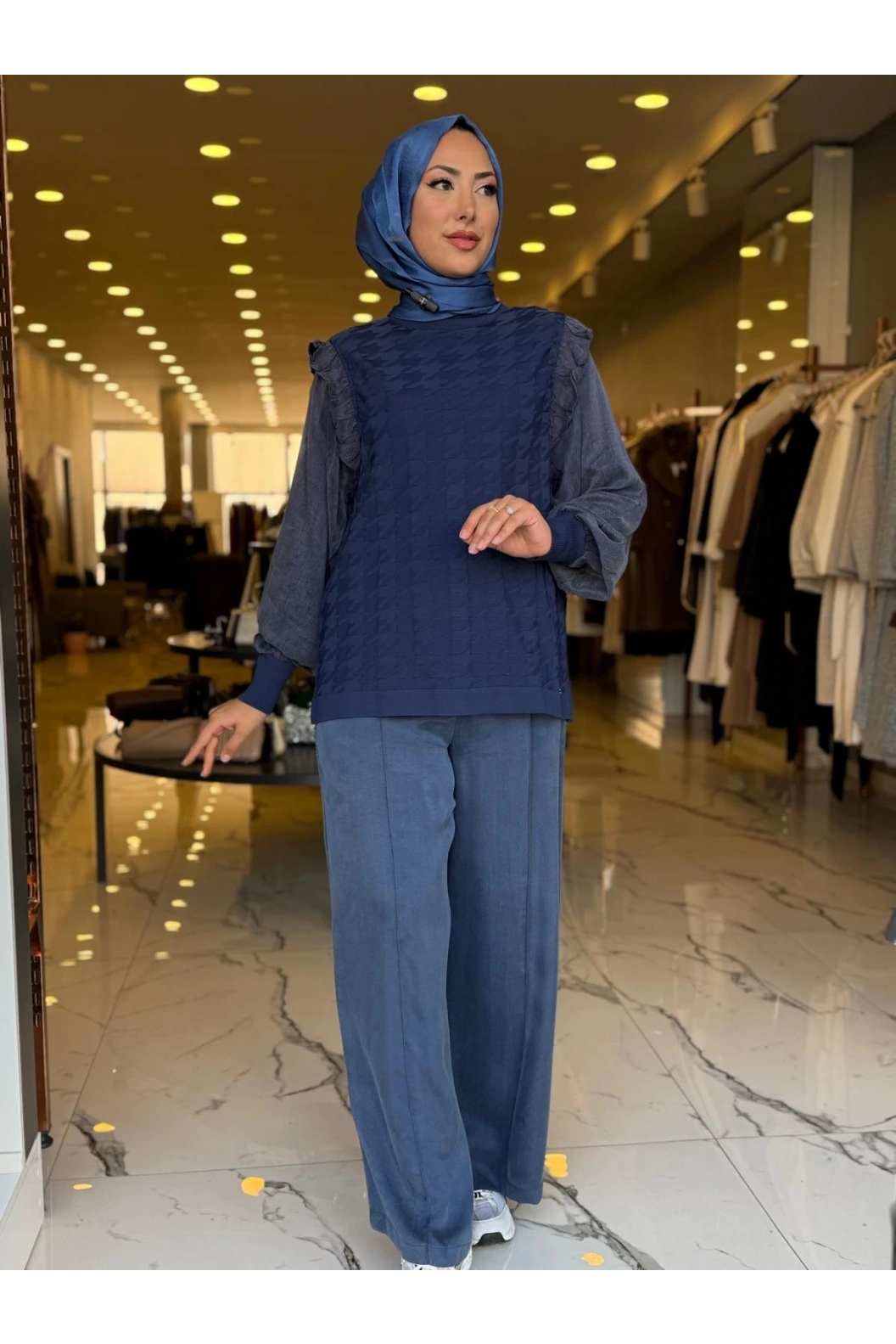 NİLİWİ-KOL EVİ KARE KESİMLİ FIRFIRLI TUNİK LACİVERT