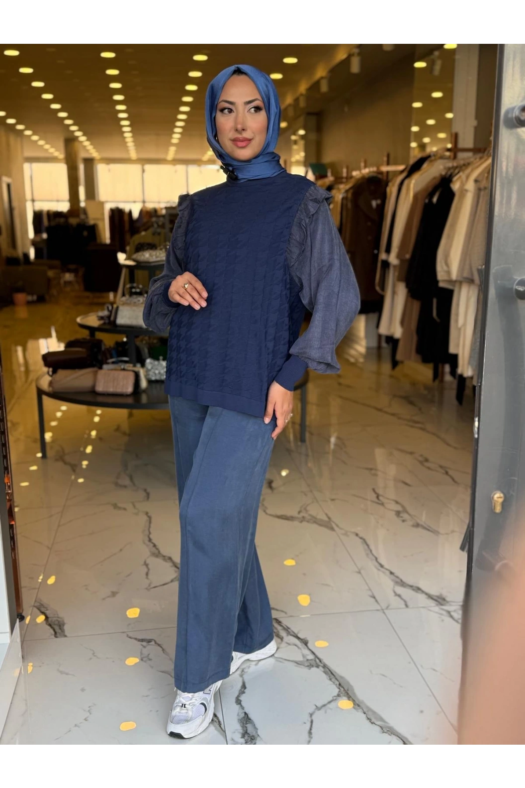 NİLİWİ-KOL EVİ KARE KESİMLİ FIRFIRLI TUNİK LACİVERT