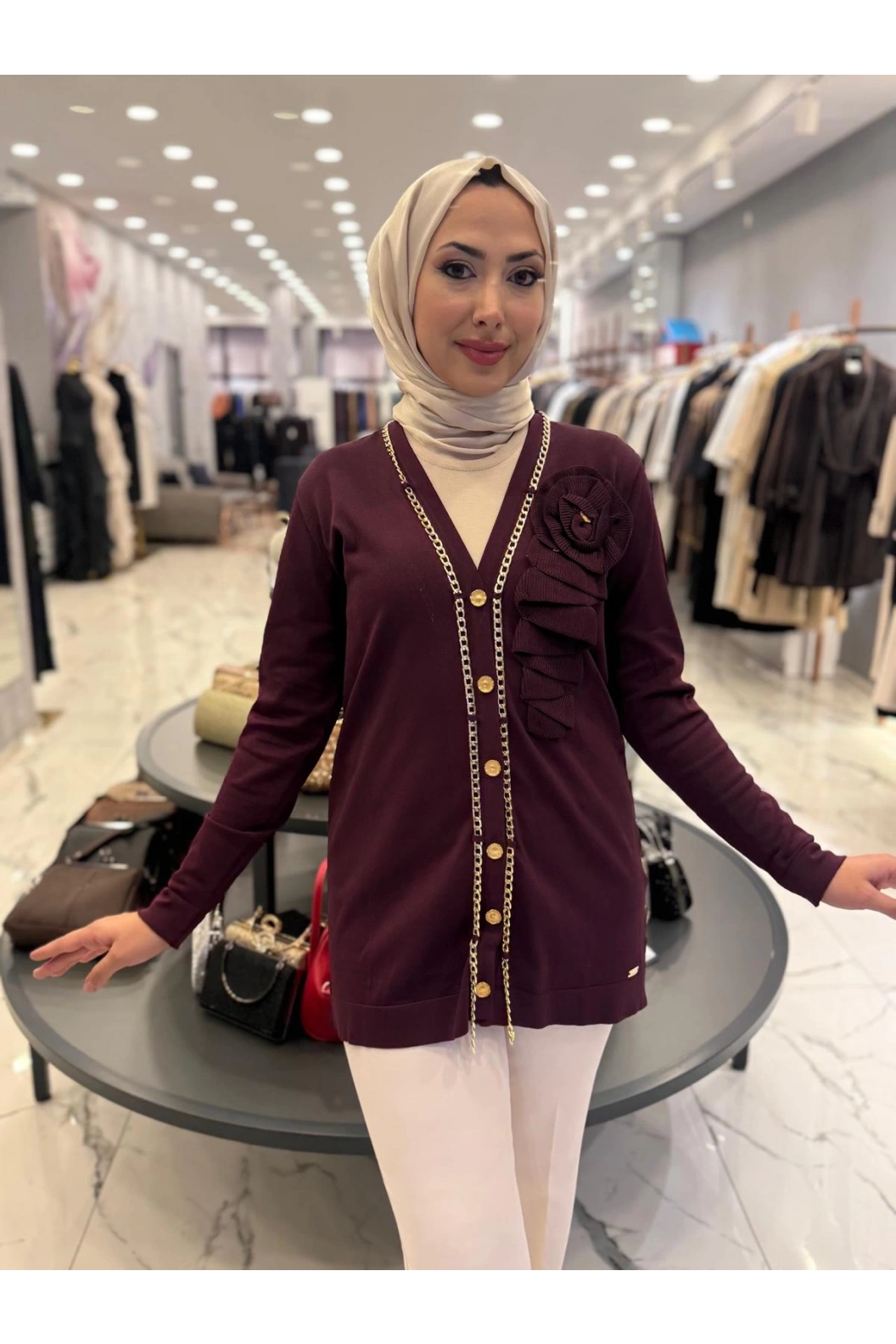 NİLİWİ-ZİNCİR DETAYLI HIRKA BORDO