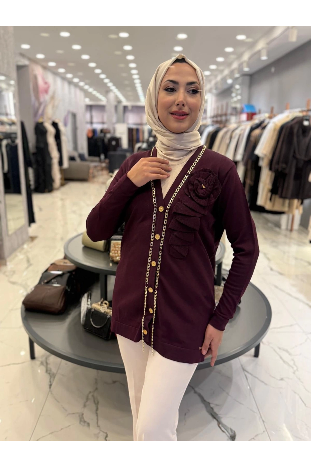 NİLİWİ-ZİNCİR DETAYLI HIRKA BORDO