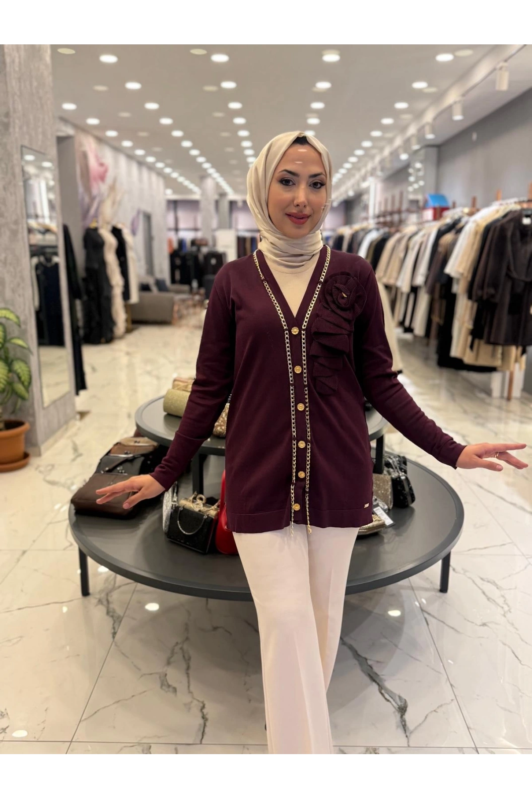 NİLİWİ-ZİNCİR DETAYLI HIRKA BORDO