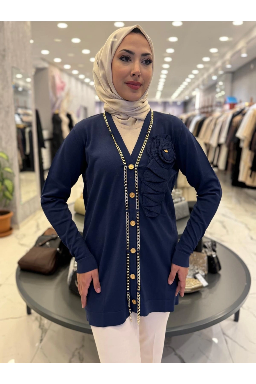 NİLİWİ-ZİNCİR DETAYLI HIRKA LACİVERT