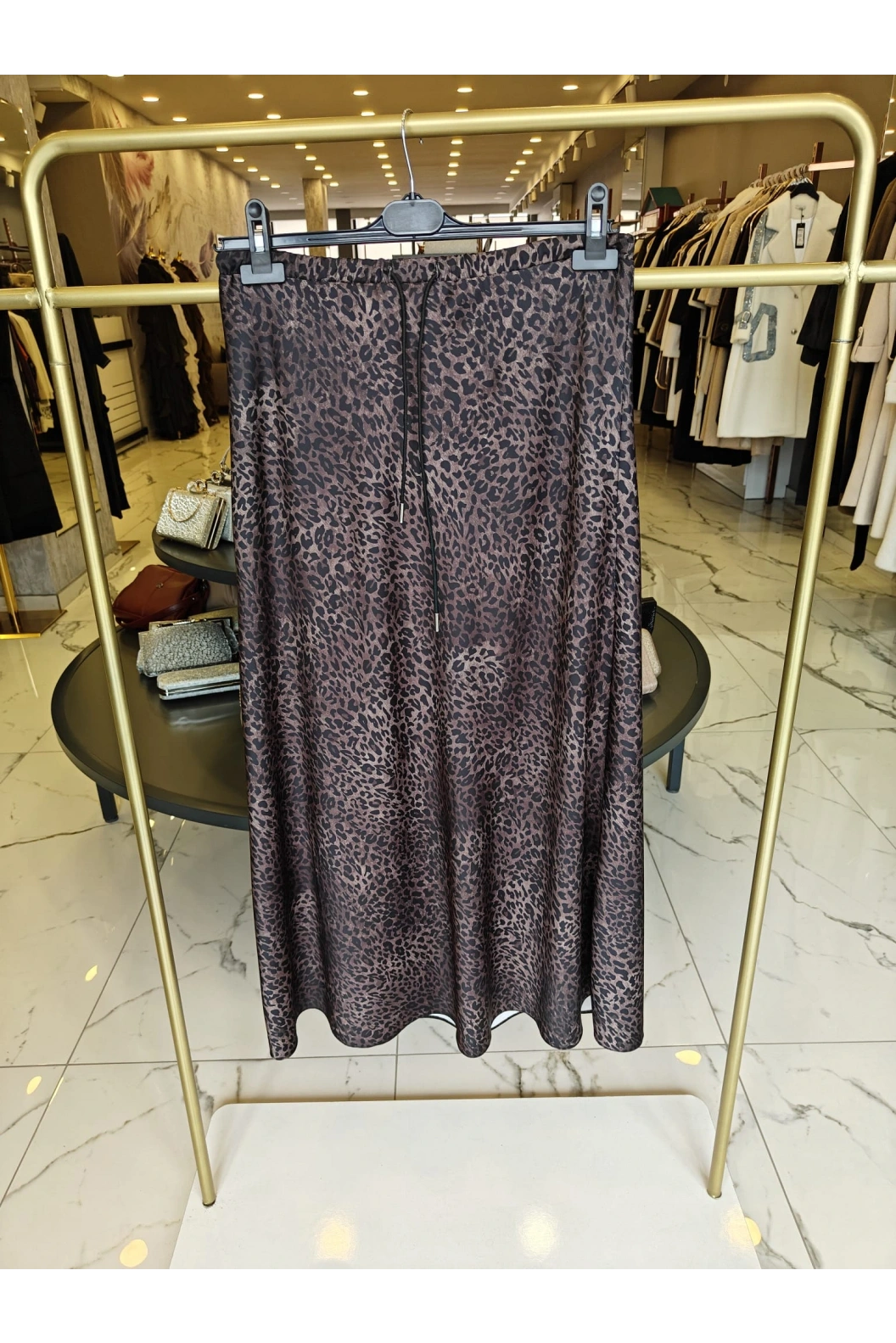 SENTEZ-LEOPAR SATEN KLOŞ ETEK KAHVE