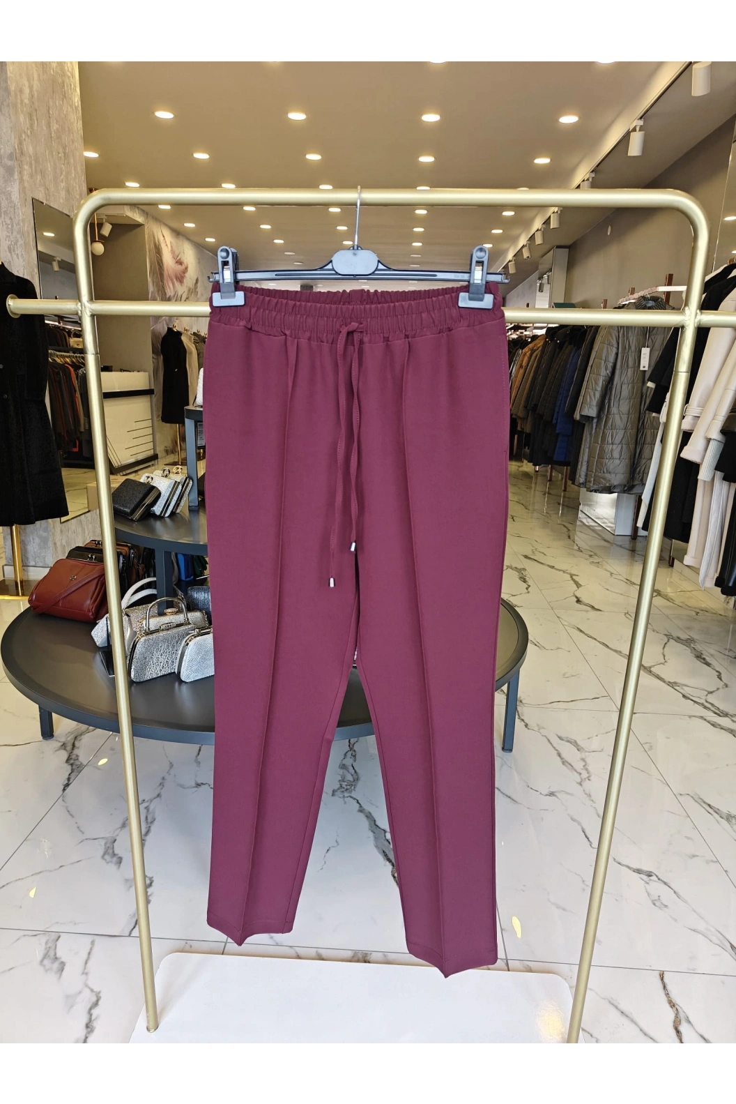 SENTEZ-YANDAN CEPLİ BAĞCIKLI PANTOLON BORDO