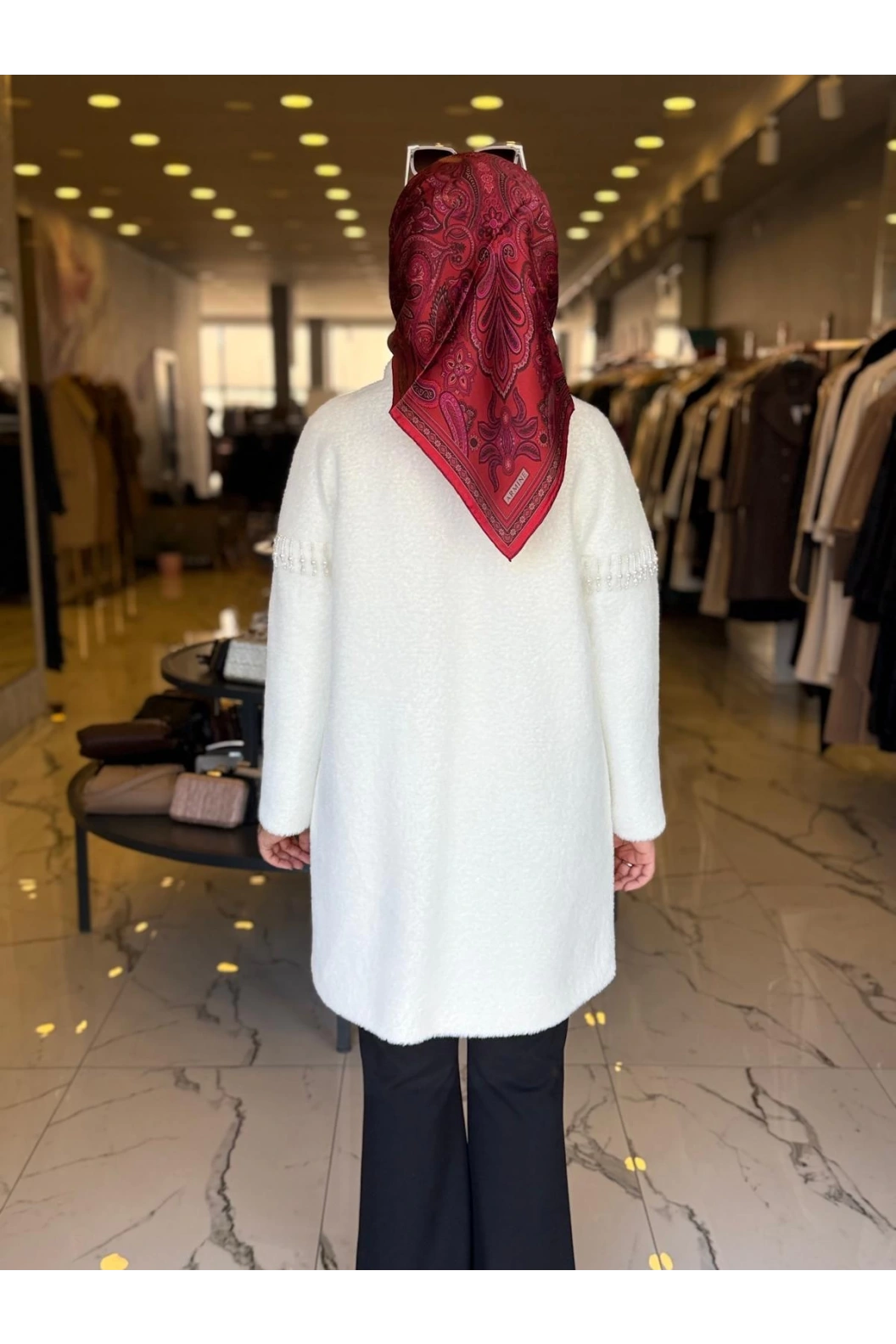 SOLİS-ANGORA İNCİLİ KABAN BEYAZ