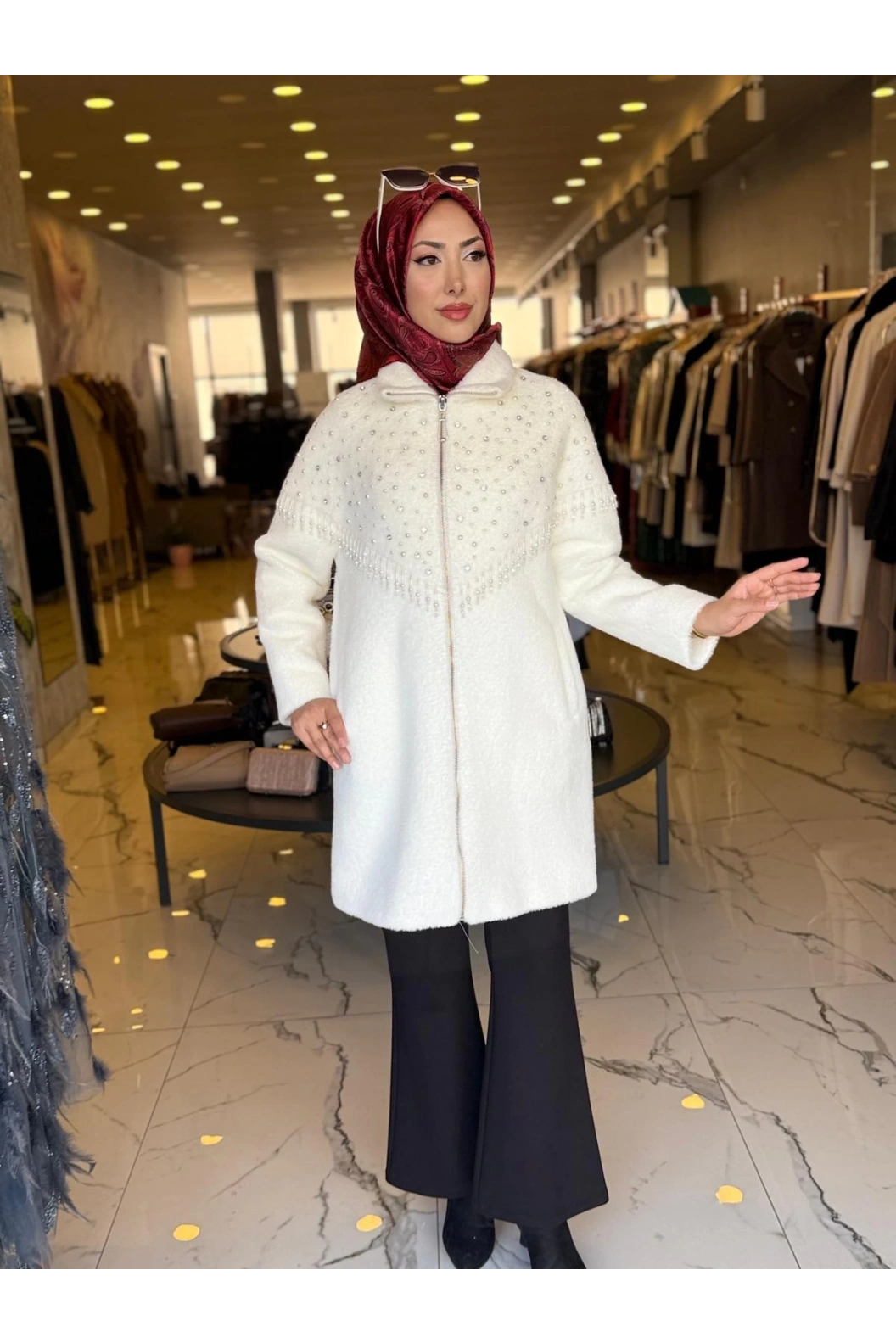 SOLİS-ANGORA İNCİLİ KABAN BEYAZ