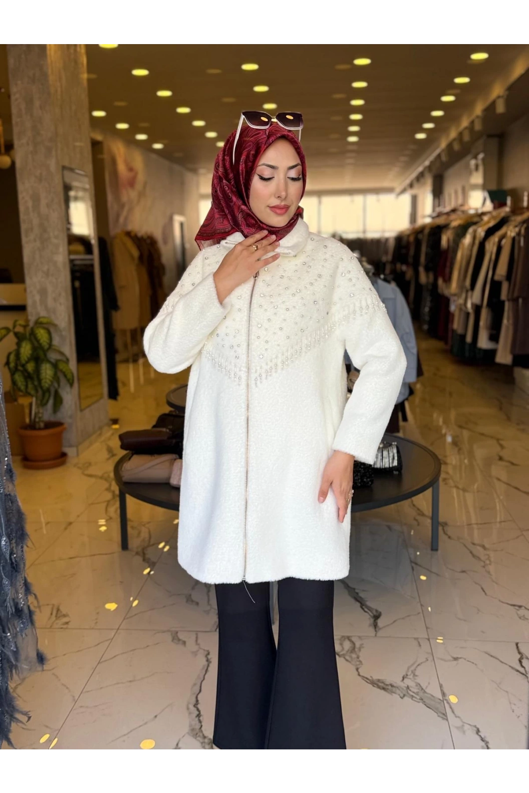 SOLİS-ANGORA İNCİLİ KABAN BEYAZ