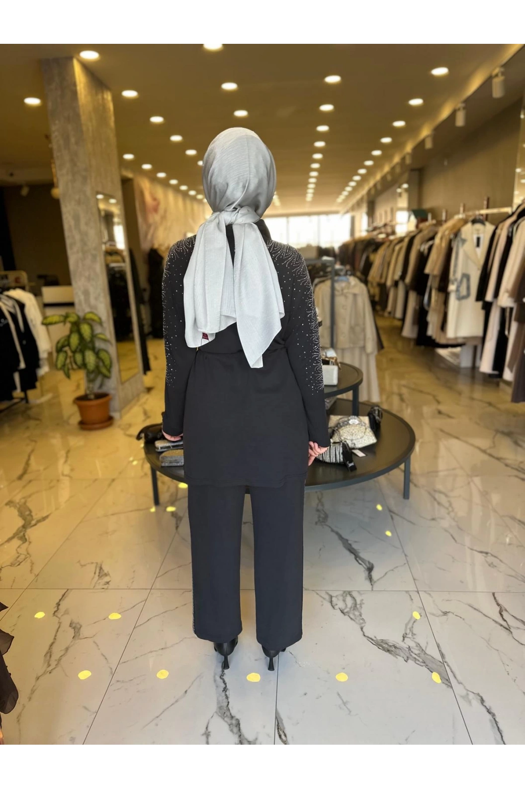 SOLİS-İKİLİ TAŞLI TAKIM SİYAH