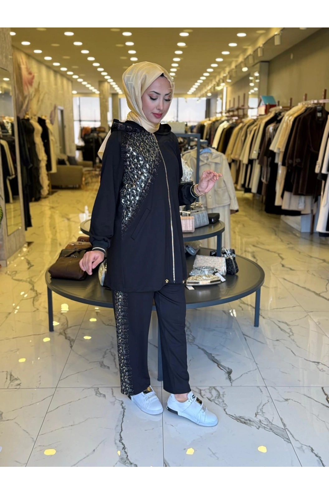 SOLİS-İKİLİ TAŞLI TAKIM SİYAH