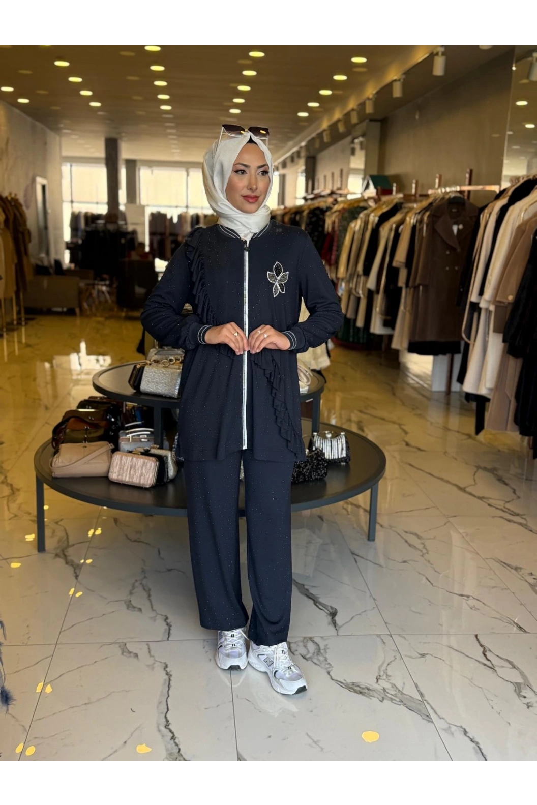 SOLİS-TAŞ İŞLEMELİ TAKIM LACİVERT