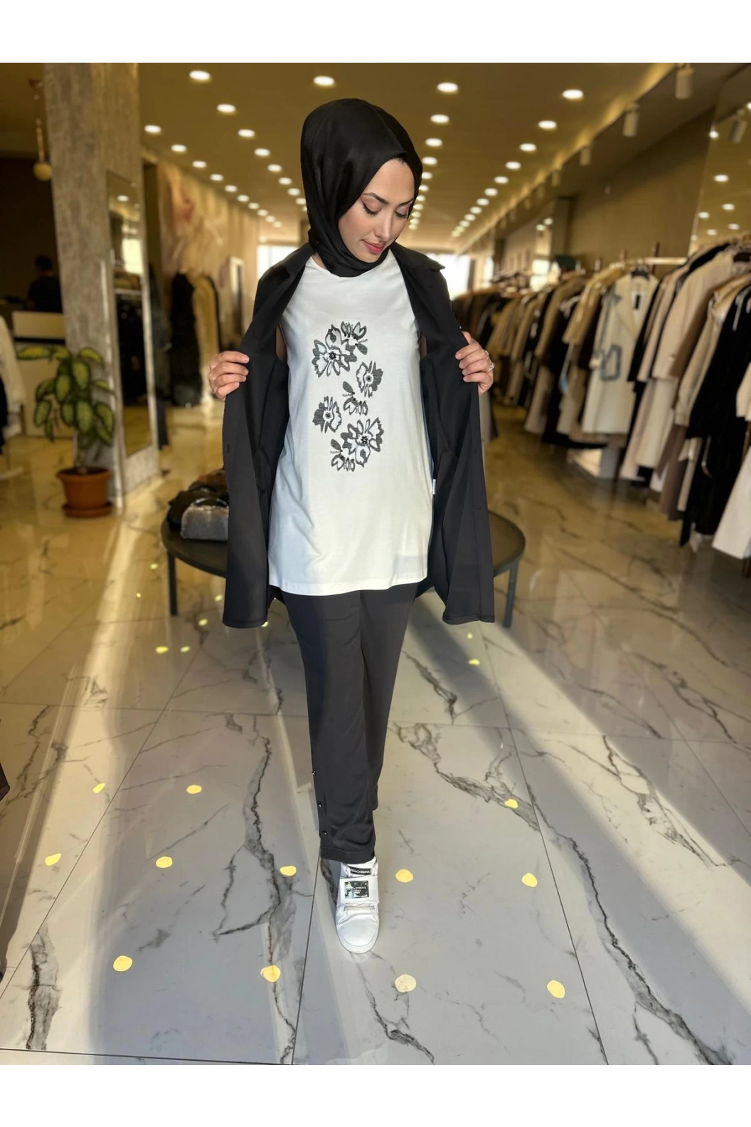 SOLİS-ÜÇLÜ TAKIM SİYAH