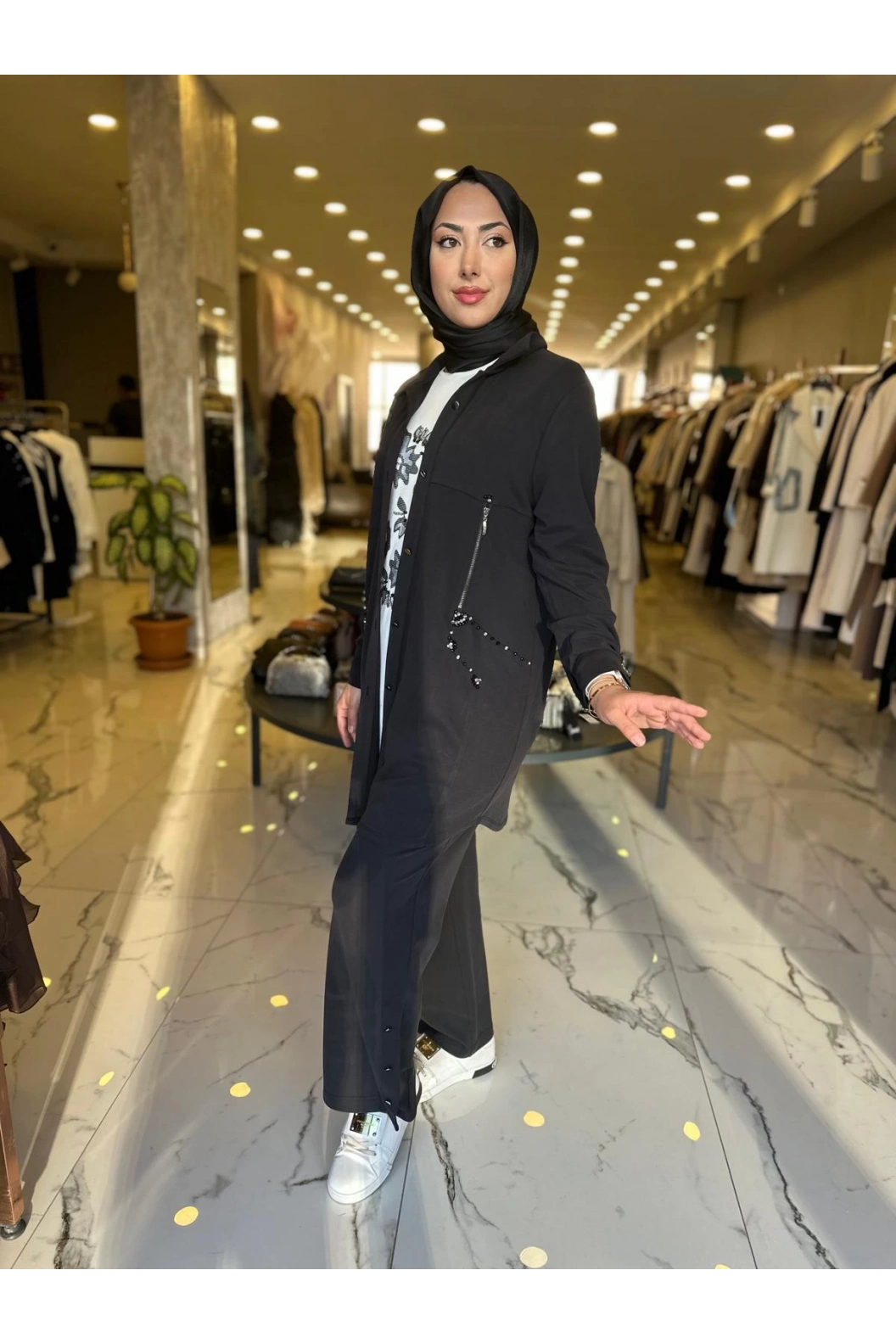 SOLİS-ÜÇLÜ TAKIM SİYAH