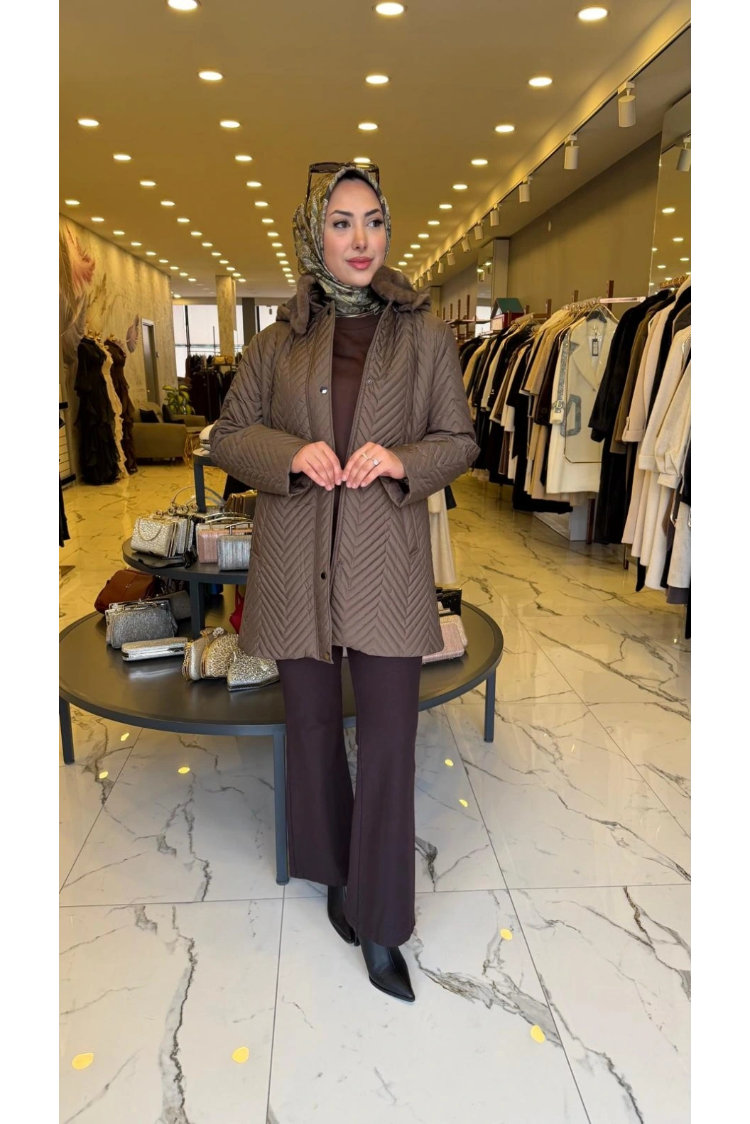 TRENÇ-ÇAVUŞ DESEN KAPİTONE KABAN KAHVE