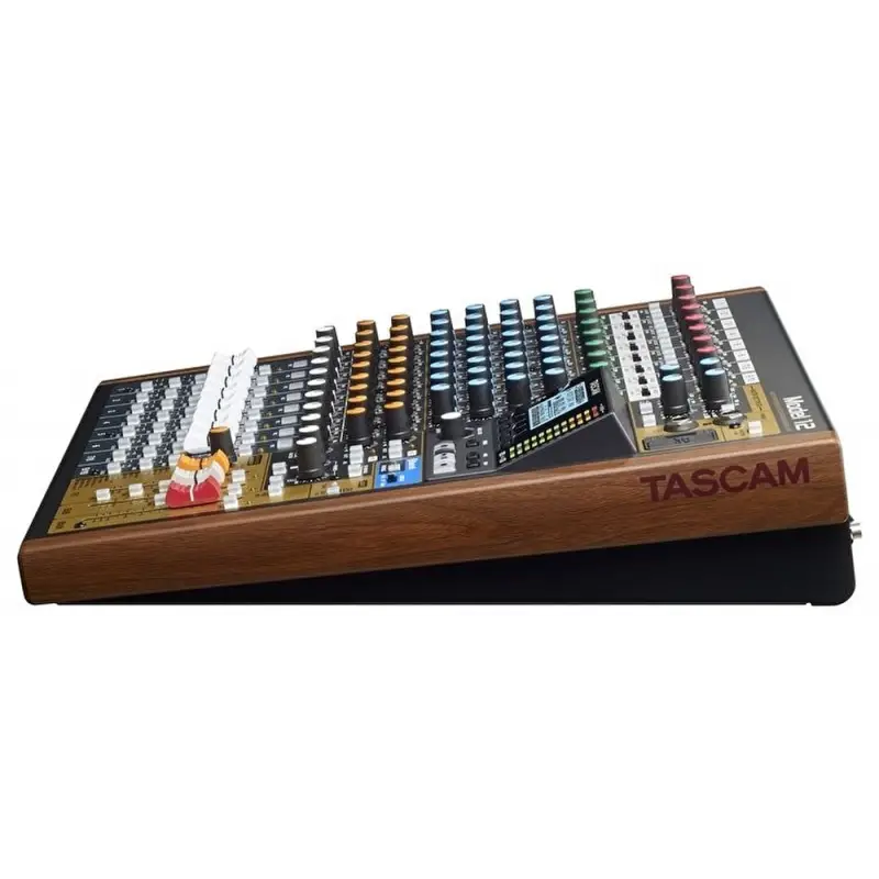Tascam MODEL 12 10-Kanallı Dijital Recording Mixer DAW Kontrolcü, SD Kart Kaydedici