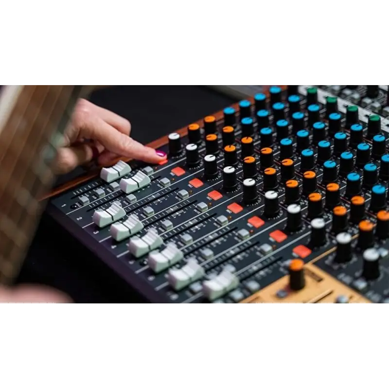 Tascam MODEL 12 10-Kanallı Dijital Recording Mixer DAW Kontrolcü, SD Kart Kaydedici