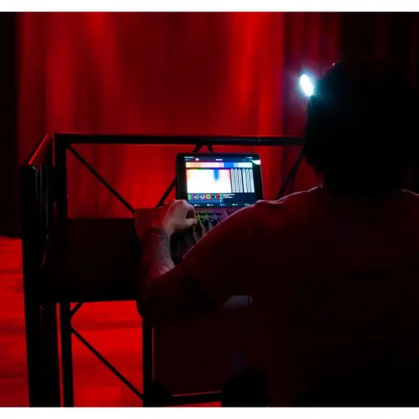 ADJ-DESK-SL Profesyonel DJ Masası Çok hafif Alüminyum