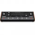 Behringer TORO Klasik Analog Bas Synthesizer