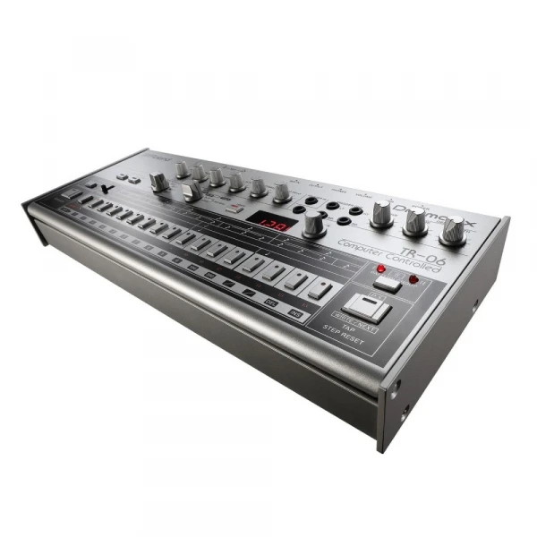 ROLAND TR-06 Rhythm Machine Modül