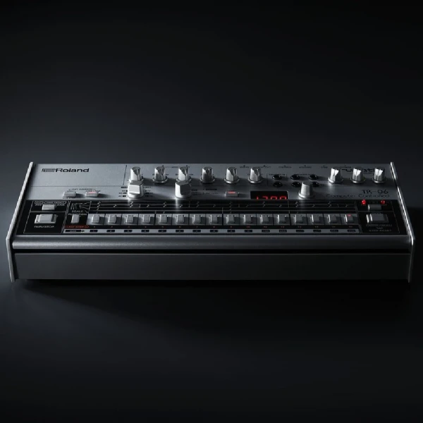 ROLAND TR-06 Rhythm Machine Modül
