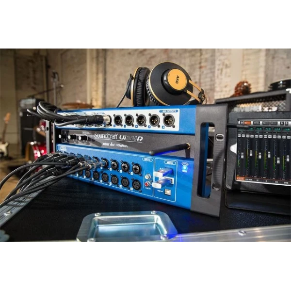 Soundcraft Ui24R 24-Kanal Dijital Mikser, Tablet Kontrollü
