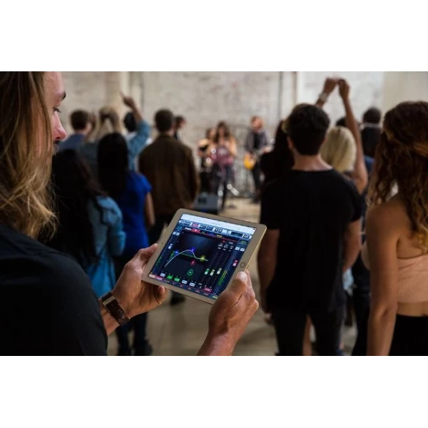Soundcraft Ui24R 24-Kanal Dijital Mikser, Tablet Kontrollü
