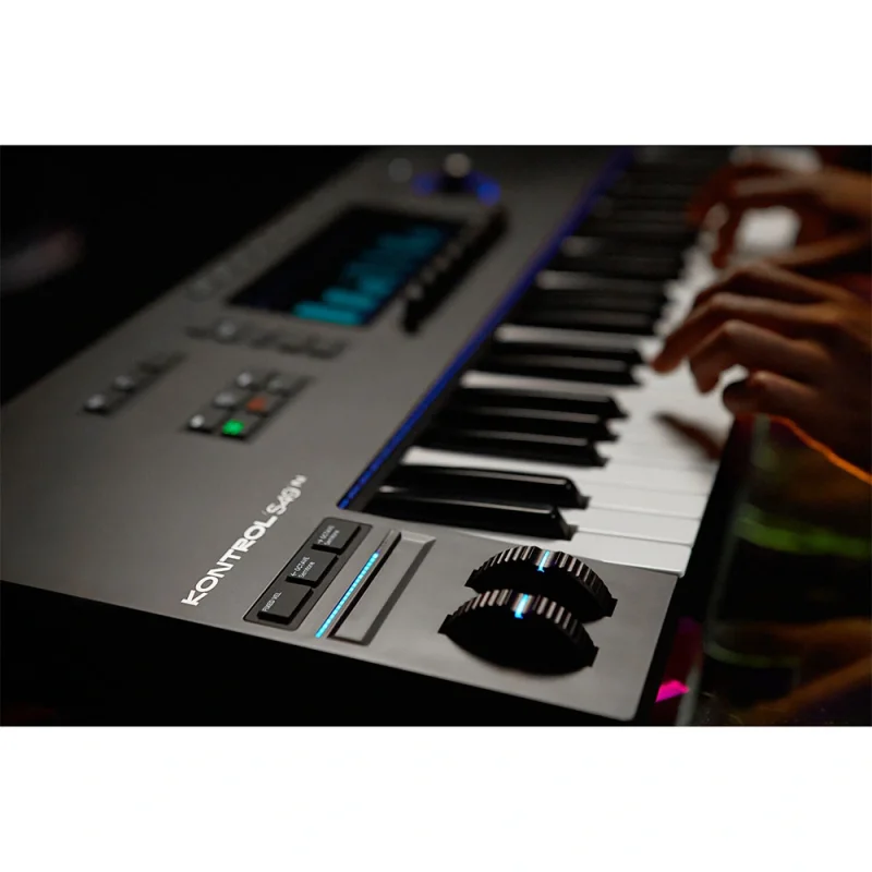 Native Instruments Komplete Kontrol S49 MK3 Midi Klavye