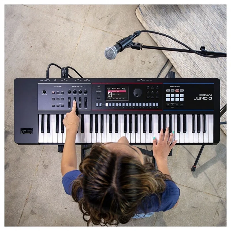 ROLAND JUNO-D6 61 Tuş Synthesizer