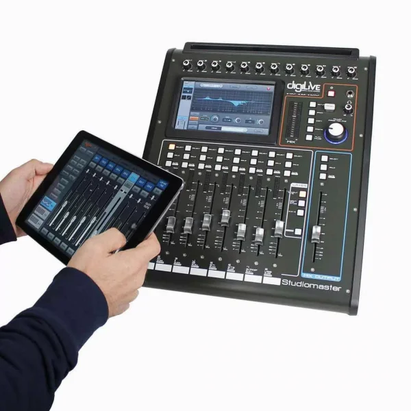 Studiomaster Digilive16 Dijital Mikser 16-kanal 8 Out 6 Aux