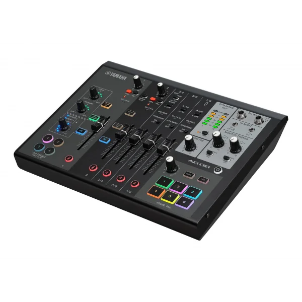 Yamaha AG08 8-kanallı Yayın Mikseri (Black)
