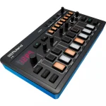 ROLAND J-6 Aira Compact Chord Synth