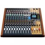Tascam MODEL 16 10-Kanal Ses Mikseri, Ses Kartı SD Kart Kayıt