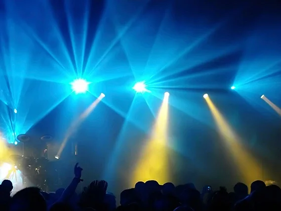 Sahne, Club, Tiyatro