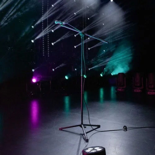 Gravity MS5311B Traveler Microphone Stand