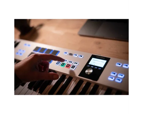 Arturia KeyLab Essential 49 mk3 - Alpine White 3.Nesil Akıllı MIDI Kontrolcü (49 Tuş) - Sınırlı Üretim Full Beyaz Tasarım