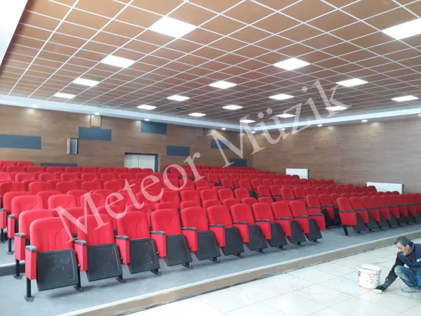 Metex ROM Kapalı Tip Konferans Salonu Koltuğu