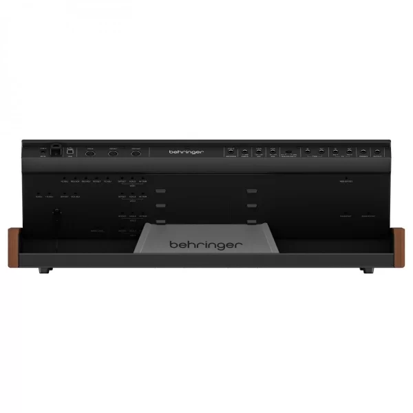 Behringer MONOPOLY / Synthesizer