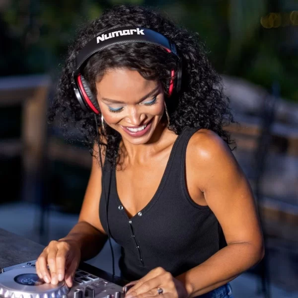 Numark HF175 Profesyonel Kulaküstü DJ kulaklık
