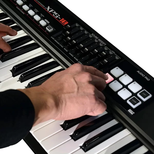 ROLAND XPS-10 Genişleyebilir Sentezleyici