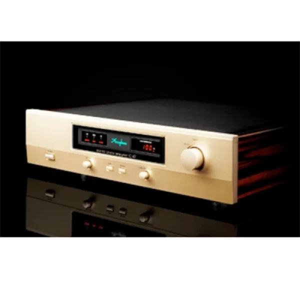 Accuphase C-47 Pikap Yükselteci
