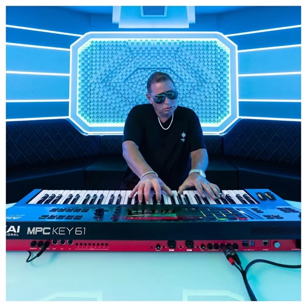 AKAI MPCKEY61 / 61 Tuş Prodüksiyon Klavyesi / Synthesizer